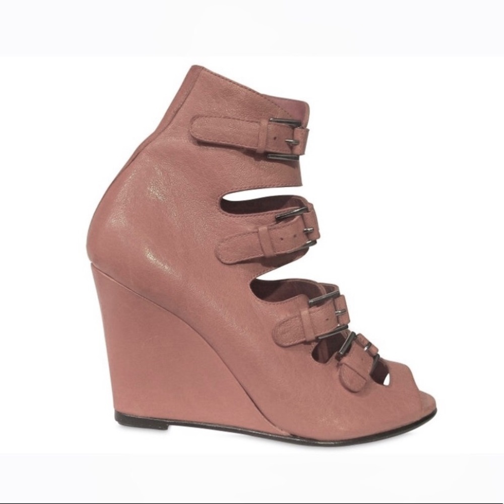 ANTHRO Surface To Air Buckle Wedge Sandals Cognac - Picture 2 of 8